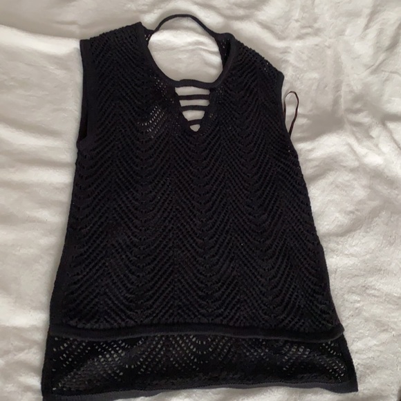 Top - Picture 2 of 3